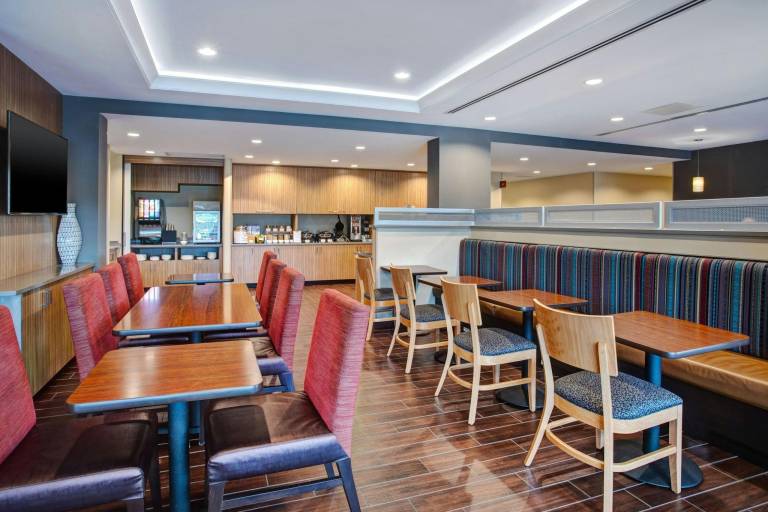 TownePlace Suites by Marriott Detroit Belleville — photo 5