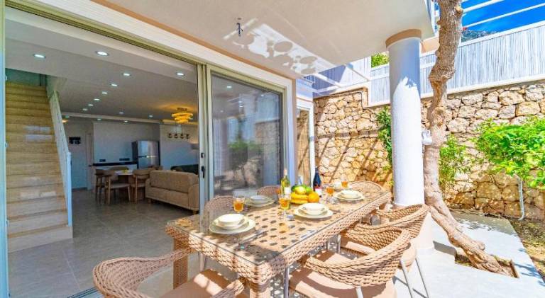 Fully equipped charming house with pool, grill & patio | Good for workation | Pet-friendly — photo 5