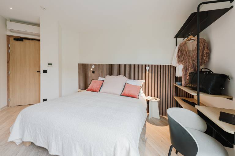 Aparthotel with terrace — photo 4