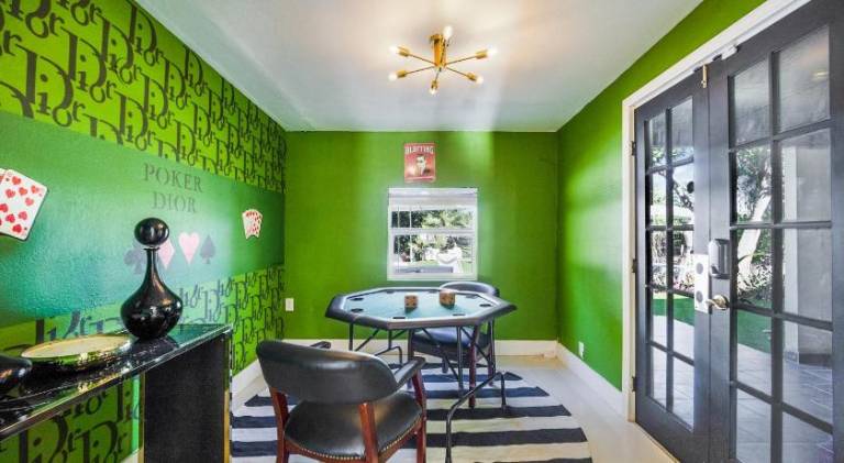 Villa with hot tub & pool | Pets allowed — photo 5