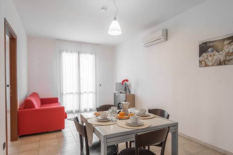 Holiday apartment with barbeque & pool — photo 5