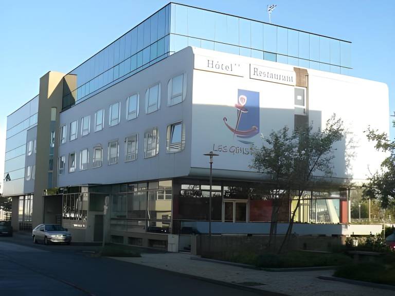 Hotel Les Gens De Mer Dunkerque by Popinns in Dunkirk