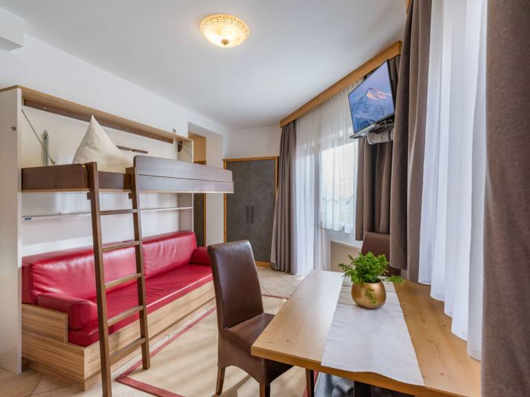 Rental apartment with sauna, pool & yard | Pets are welcome — photo 3