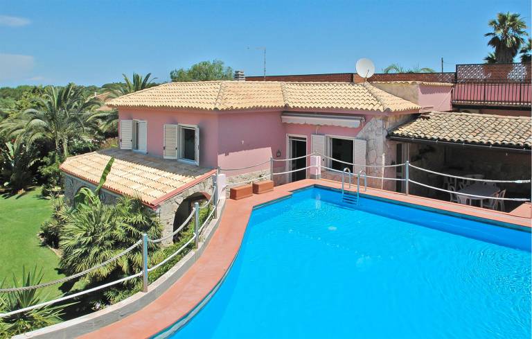 Casa Fanusa