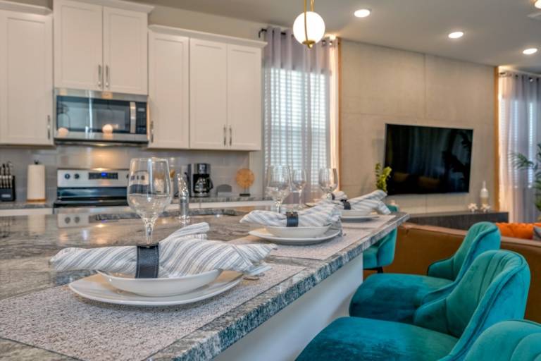 Fully equipped vacation home with pool | Pets allowed — photo 2