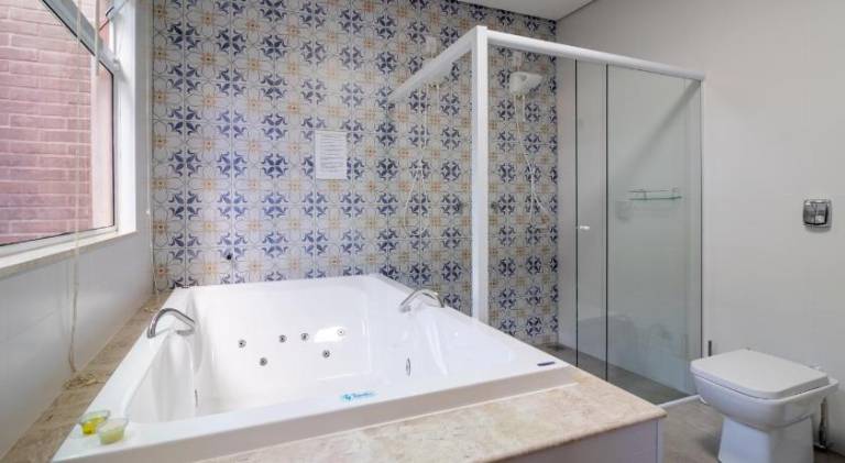 Suite Privativa com Hidromassagem em Brotas - SuiVerde — photo 4
