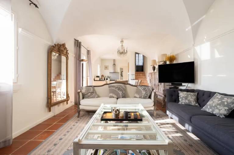 Children-friendly charming vacation home with private pool, BBQ & yard | Good for workation | Pets are welcome — photo 4