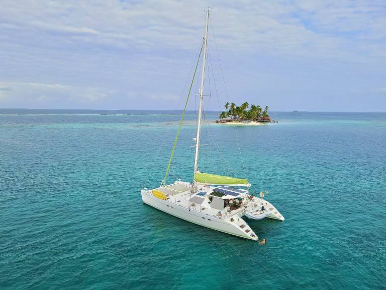 Houseboat San Blas Islands