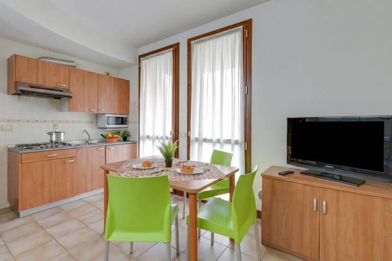 Rental apartment with garden & terrace | Mountain view in Porlezza