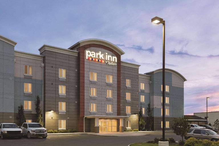 Park Inn by Radisson, Calgary Airport North, AB in Calgary, AB