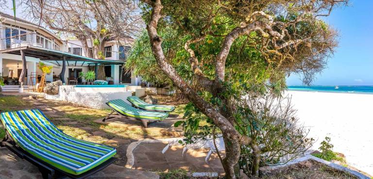 Villa Galu Beach