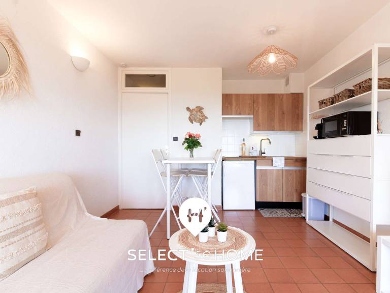 Apartment with 1 room for 4 persons — photo 3