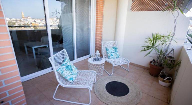 Apartment with terrace — photo 4