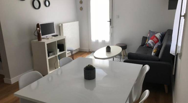House with 2 rooms for 6 persons — photo 2