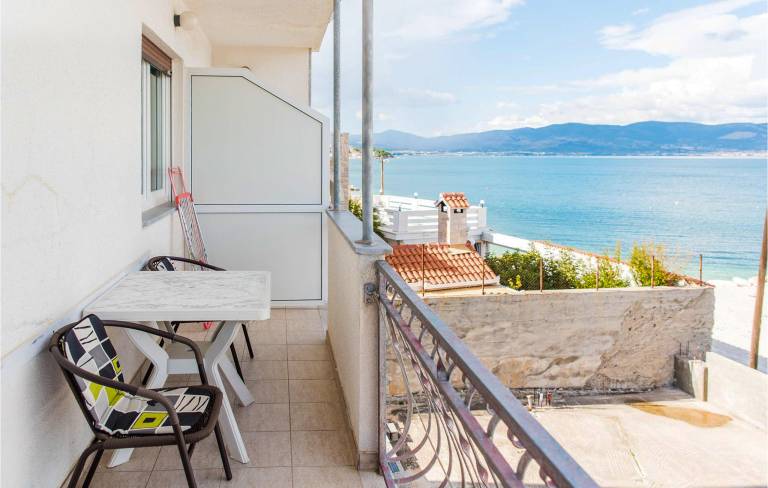 Apartma Slatine