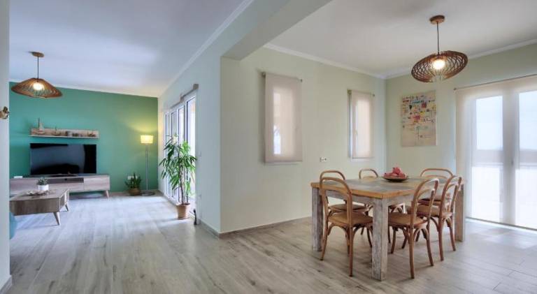 Villa with 2 rooms for 6 persons — photo 2