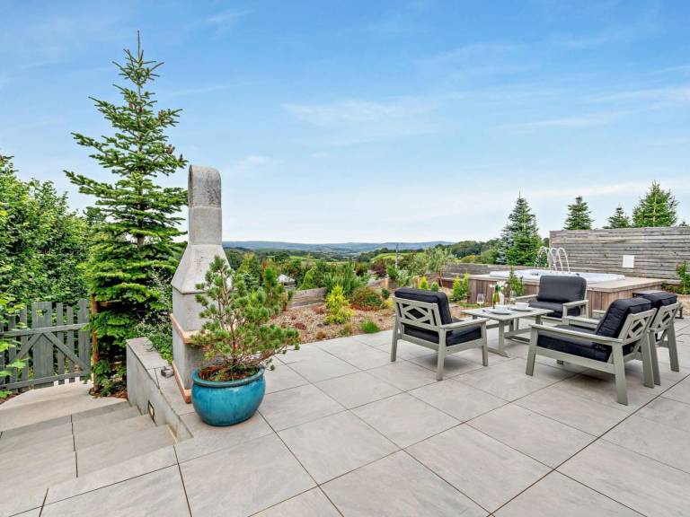 Fully equipped lodge with barbecue & hot tub | Pets are welcome — photo 3