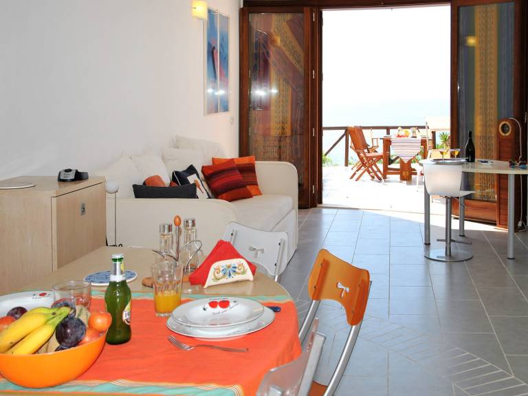 Fully equipped lovely house with terrace, BBQ & yard | Sea view | Pets are welcome — photo 2