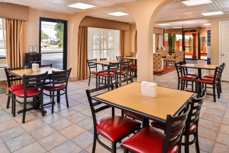 Best Western Executive Inn — photo 4