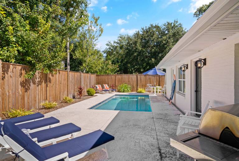 Butter Side Up Cottage - 516 Beach Drive — photo 2