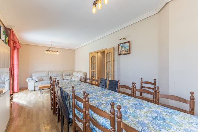 Children-friendly house with private pool, terrace & hot tub | Mountain view | Suitable for remote work | Pets allowed — photo 5