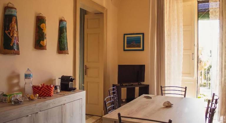 Rental apartment with 2 rooms for 6 persons — photo 5