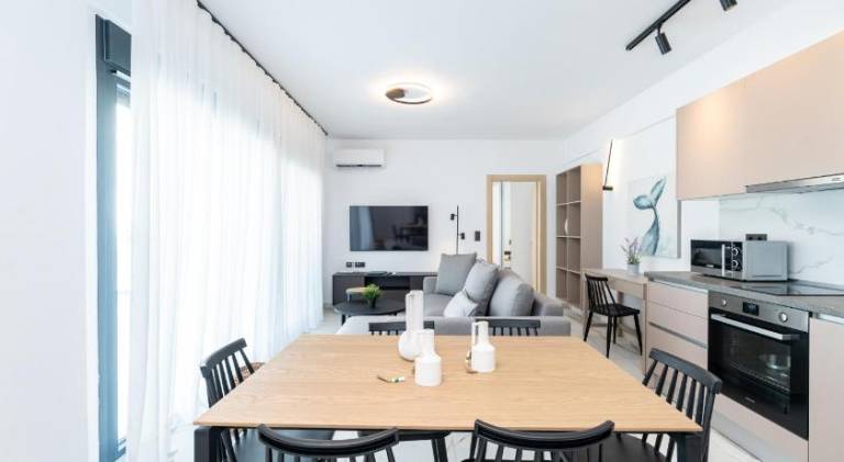 Ample holiday apartment with terrace, private pool & garden | Pet-friendly — photo 4
