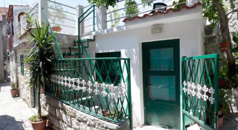 Holiday apartment with patio | Near Diocletian's Palace in Split