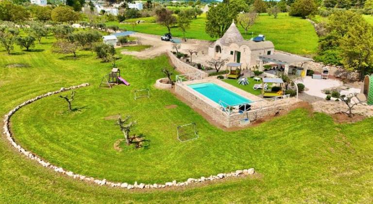 Villa with patio, private pool & grill | Suitable for remote work — photo 4