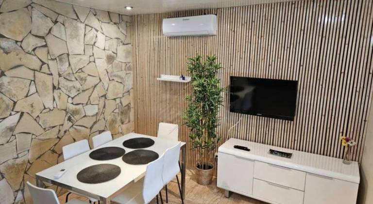 Rental apartment with 1 room for 6 persons in Cornella de Llobregat