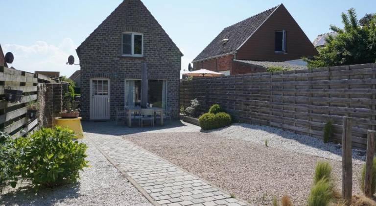 Vacation home with garden & terrace in Breskens