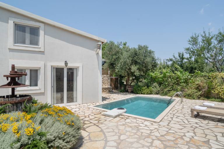 Family-friendly house with BBQ, terrace & yard | Sea view | Pets are welcome — photo 2