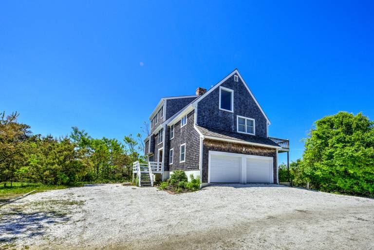Vacation home with barbeque | Water view — photo 4