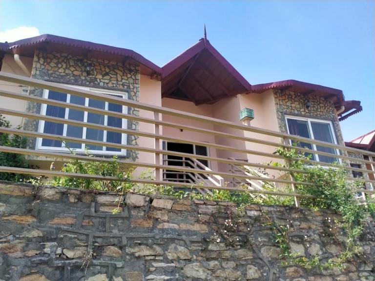 House with BBQ & yard in Kosiyakutoli