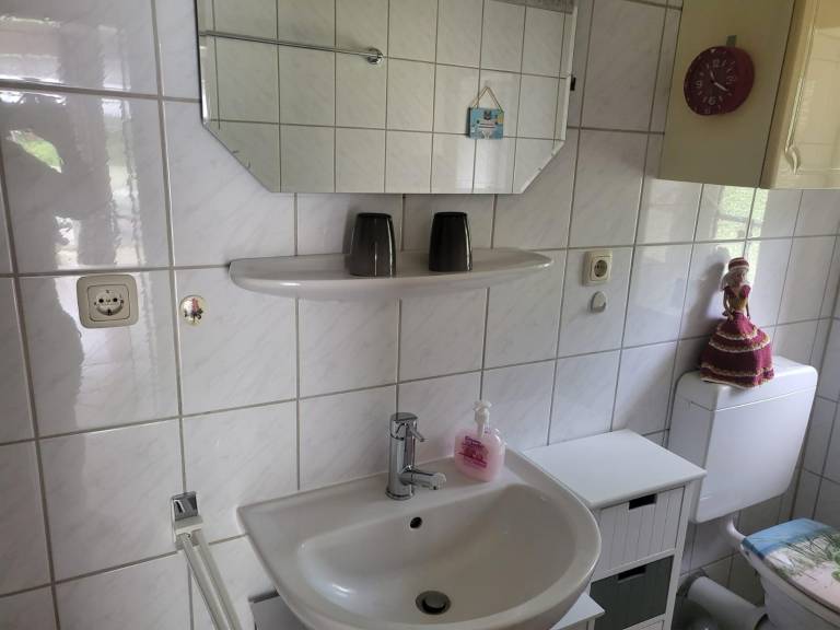 Family-friendly pleasant rental apartment with grill, yard & terrace | Garden view | Dogs allowed — photo 3
