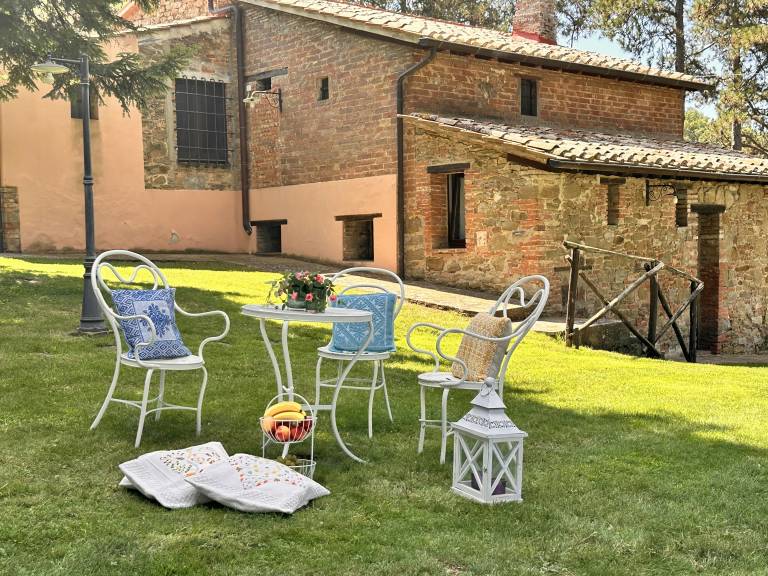 Vacation home with garden, grill & terrace — photo 3