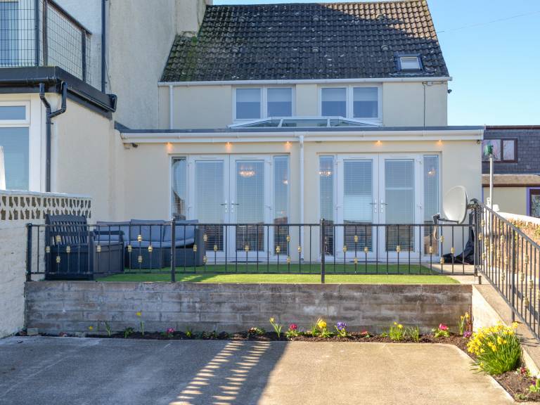 Cottage | Beach view in Stranraer