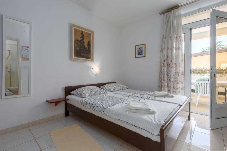 Studio flat with terrace Tar, Poreč (AS-6948-a) — photo 5
