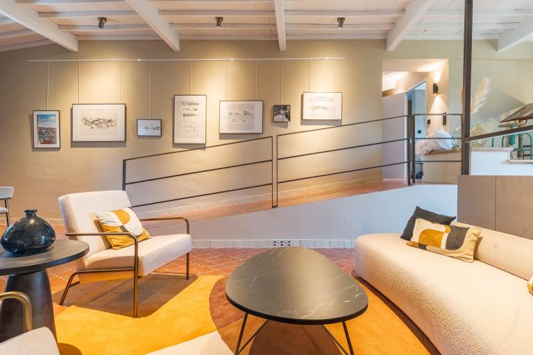 Spacious, modern loft in a château near Aix. — photo 5