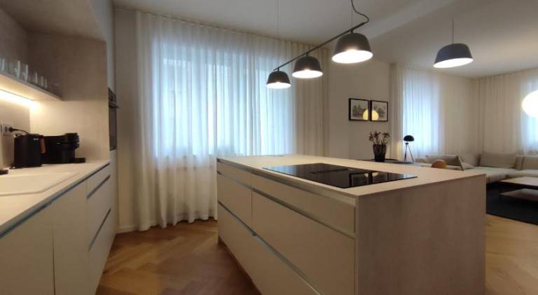 Bratislava OLDTOWN Apartment 130m2, 60m2 terrace and 2 bathrooms — photo 3
