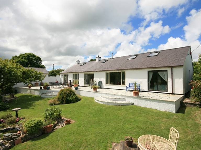 Cottage Red Wharf Bay