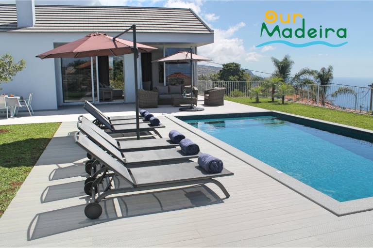 Stylish villa sunny Calheta Calheta Heights