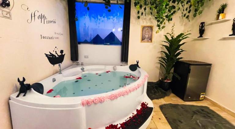 Holiday apartment with hot tub — photo 2