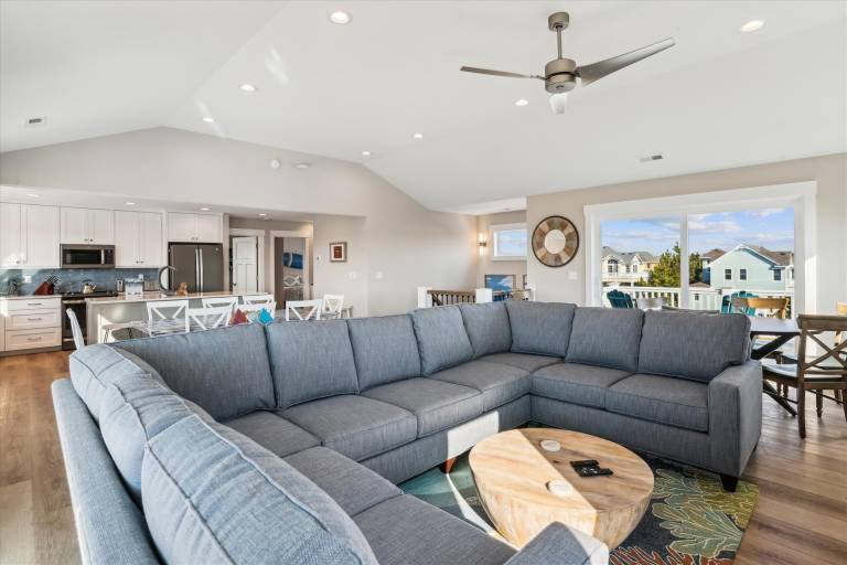 Family-oriented spacious house with barbeque, jacuzzi & private pool | Beach view | Next to the beach | Pets allowed — photo 4