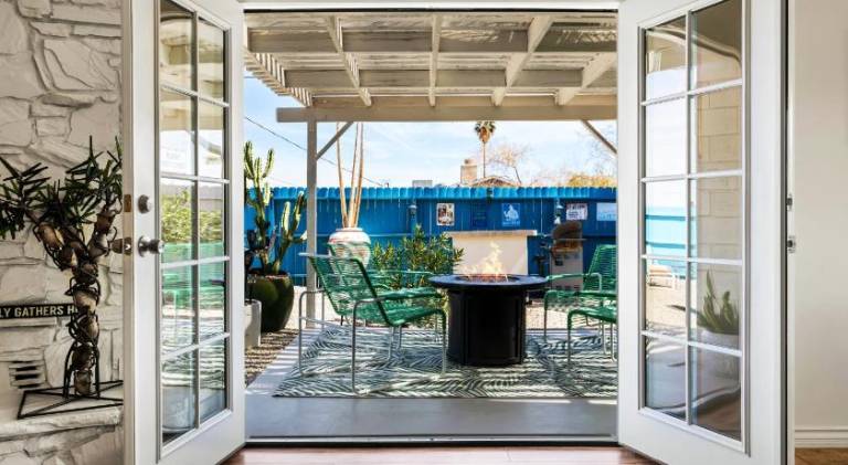 Pool Spa Stargazing Stylish Mid-Century Home Near Joshua Tree National Park — photo 3