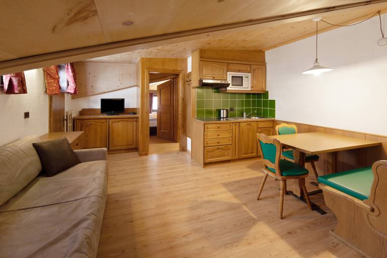 Apartment "Casa San Marco N 10" with Mountain View, Garden & Wi-Fi in Livigno