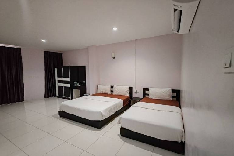 Hotel Kuang Hua Sitiawan Near To UniKL MIMET