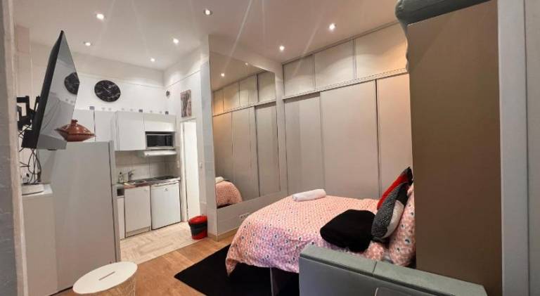 Nice holiday apartment | Near Arc de Triomphe | Dogs allowed — photo 2