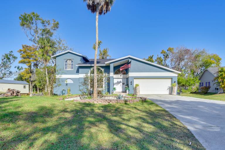 Outdoor Kitchen & Gaming Garage: Bradenton Retreat — photo 2