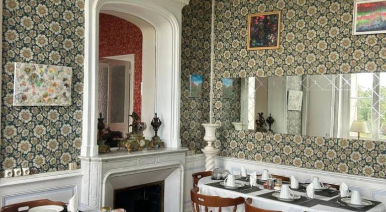 Chambre romantique dans le chateau de la Bouchatte — photo 3